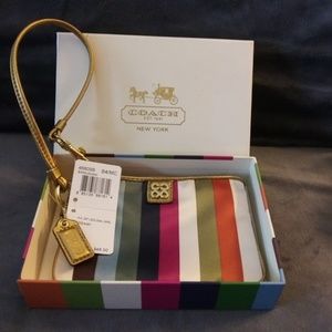 Coach Poppy Wristlet - New With Tags